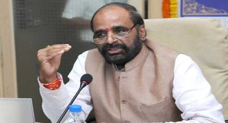गौरक्षा के नाम पर हिंसा फैलाने वालों के लिए केंद्रीय मंत्री का ये ''आइडिया'', पढ़ें पूरी खबर गौरक्षा के नाम पर हिंसा फैलाने वालों के लिए केंद्रीय मंत्री का ये ''आइडिया'', पढ़ें पूरी खबर