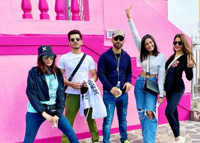 KKK11 : केपटाउन से देखें Contestants की BTS PHOTOS KKK11 : केपटाउन से देखें Contestants की BTS PHOTOS