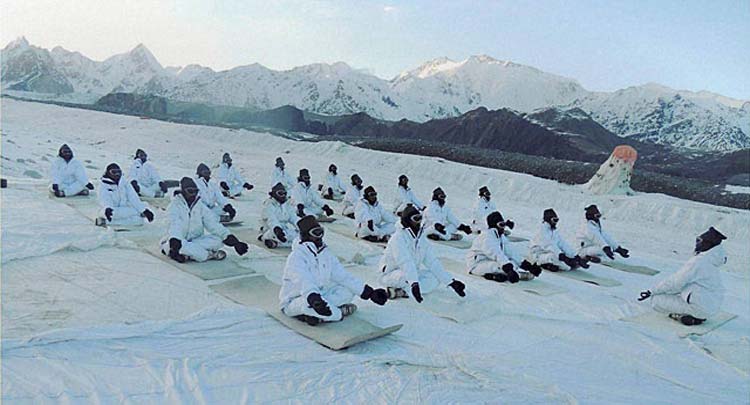 अर्धसैनिक बलों को दिया जाएगा ‘योग पदक’ अर्धसैनिक बलों को दिया जाएगा ‘योग पदक’