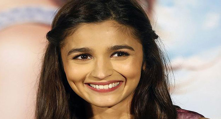 ‘डियर जिंदगी’ के साथ सेंसर बोर्ड ने उदारता दिखाई: आलिया ‘डियर जिंदगी’ के साथ सेंसर बोर्ड ने उदारता दिखाई: आलिया