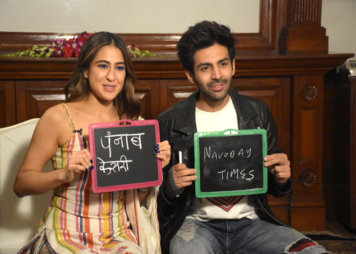 Love Aaj Kal के प्रमोशन के दौरान घूमर डांस करती नजर आईँ सारा अली खान, देखें Exclusive Pics Love Aaj Kal के प्रमोशन के दौरान घूमर डांस करती नजर आईँ सारा अली खान, देखें Exclusive Pics