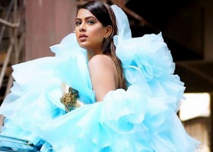 अपने लुक से एक बार फिर सोशल मीडिया पर छाईं निया शर्मा, देखें Latest Photoshoot अपने लुक से एक बार फिर सोशल मीडिया पर छाईं निया शर्मा, देखें Latest Photoshoot