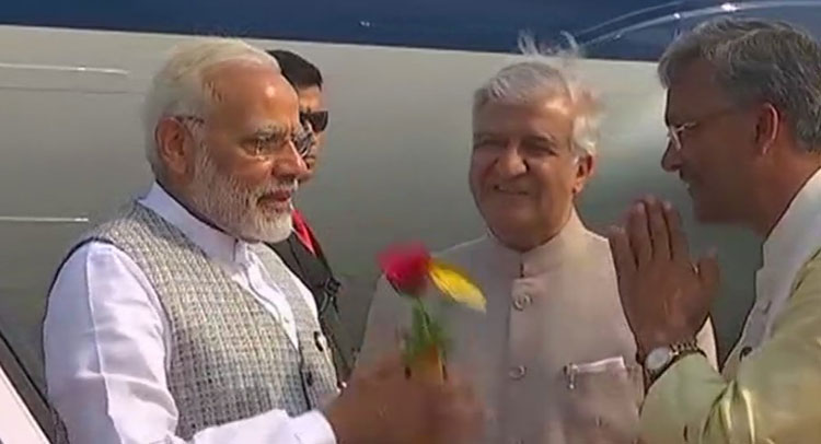 2 दिन के उत्तराखंड दौरे पर PM मोदी, प्रशासनिक कार्यक्रमों में लिया हिस्सा 2 दिन के उत्तराखंड दौरे पर PM मोदी, प्रशासनिक कार्यक्रमों में लिया हिस्सा