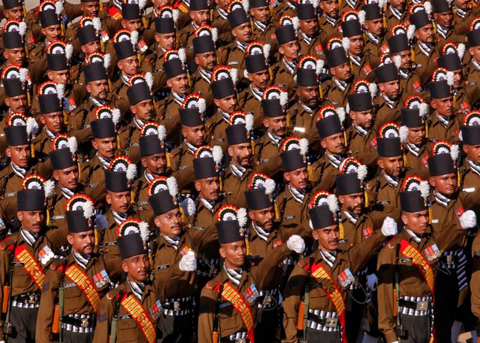 गणतंत्र दिवस पर कुछ इस तरह से तिरंगे में रम जाता है भारत गणतंत्र दिवस पर कुछ इस तरह से तिरंगे में रम जाता है भारत