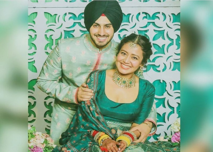 नेहू-प्रीत वेडिंग: न्यू कपल के सोशल मीडिया पर कुछ ऐसे दिखे अंदाज, देखें तस्वीरें... नेहू-प्रीत वेडिंग: न्यू कपल के सोशल मीडिया पर कुछ ऐसे दिखे अंदाज, देखें तस्वीरें...