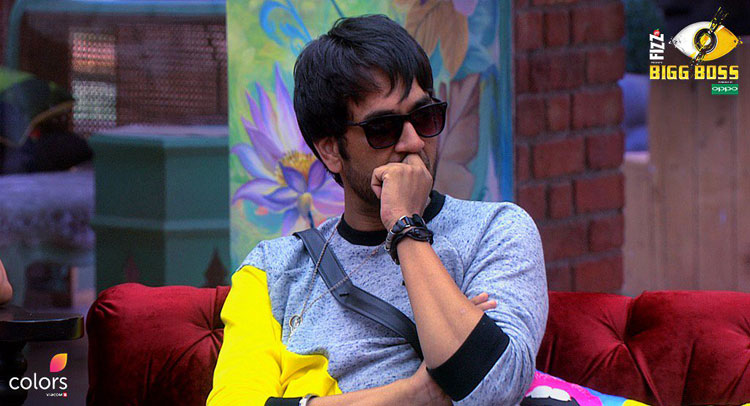 Bigg Boss Special: बवाल के बाद एक बार फिर घर के नए Captain बने विकास Bigg Boss Special: बवाल के बाद एक बार फिर घर के नए Captain बने विकास