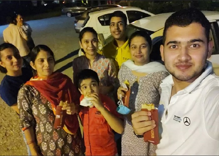 15 की उम्र में कॉमनवेल्थ में जीता था गोल्ड, CBSE में किया कमाल, देखें फोटोज... 15 की उम्र में कॉमनवेल्थ में जीता था गोल्ड, CBSE में किया कमाल, देखें फोटोज...