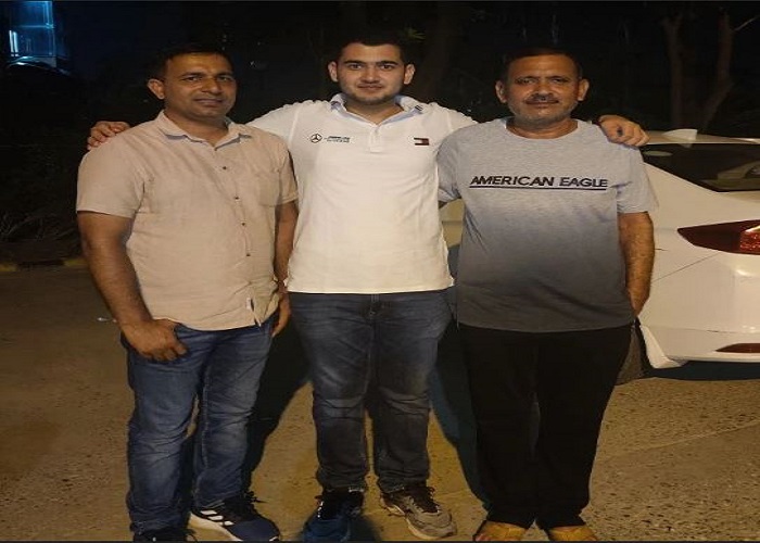 15 की उम्र में कॉमनवेल्थ में जीता था गोल्ड, CBSE में किया कमाल, देखें फोटोज... 15 की उम्र में कॉमनवेल्थ में जीता था गोल्ड, CBSE में किया कमाल, देखें फोटोज...