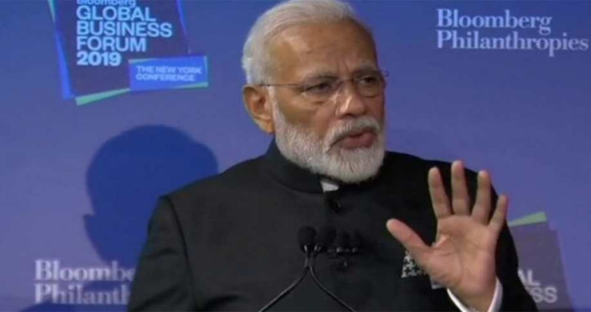 अंतरिक्ष के सफर के लिए रवाना हुए UAE के हज्जा अल मंसूरी, PM मोदी ने दी बधाई अंतरिक्ष के सफर के लिए रवाना हुए UAE के हज्जा अल मंसूरी, PM मोदी ने दी बधाई