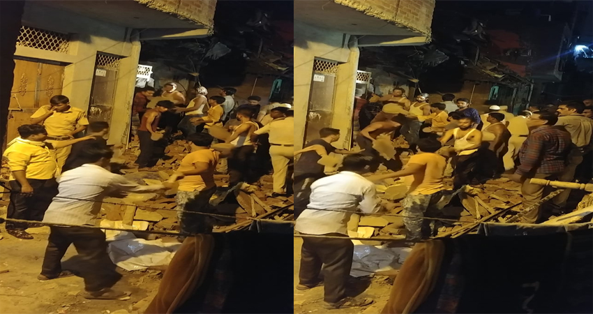 दिल्ली के सीलमपुर इलाके में गिरी 4 मंजिला इमारत, दो लोगों की मौत दिल्ली के सीलमपुर इलाके में गिरी 4 मंजिला इमारत, दो लोगों की मौत