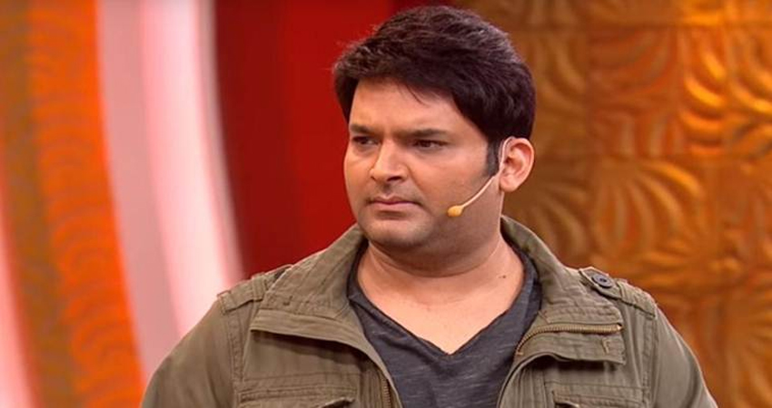 कॉमेडियन कपिल ने पत्रकार को भेजा कानूनी नोटिस, कहा 7 दिन के अंदर मांगो माफी कॉमेडियन कपिल ने पत्रकार को भेजा कानूनी नोटिस, कहा 7 दिन के अंदर मांगो माफी
