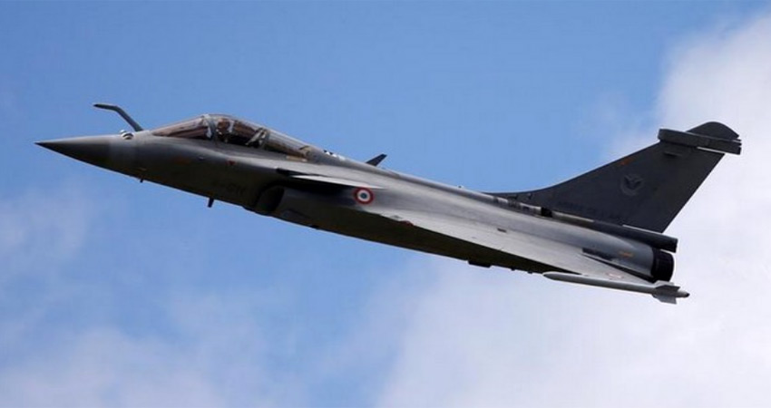 #IndianAirfoce की ताकत में इजाफा, फ्रांस से मिला पहला राफेल विमान #IndianAirfoce की ताकत में इजाफा, फ्रांस से मिला पहला राफेल विमान