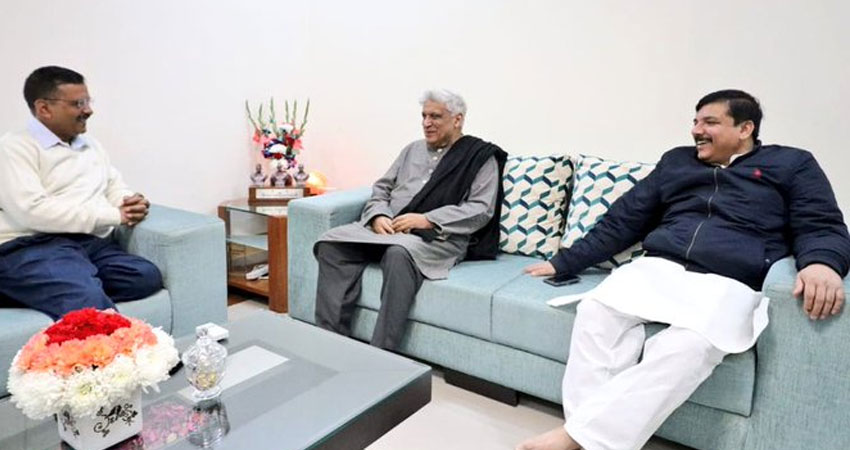 जावेद अख्तर ने अरविंद केजरीवाल को दिल्ली आकर दी जीत की बधाई जावेद अख्तर ने अरविंद केजरीवाल को दिल्ली आकर दी जीत की बधाई
