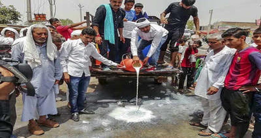 AAP ने चेताया, किसानों के आंदोलन को नजरअंदाज करने की गलती न करे सरकार AAP ने चेताया, किसानों के आंदोलन को नजरअंदाज करने की गलती न करे सरकार