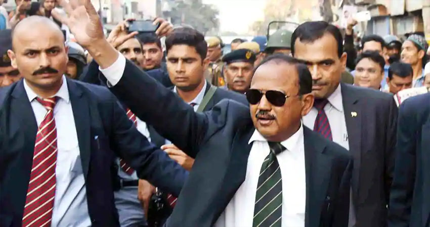 अब तक 28 की मौत, आईबी कर्मी की हत्या के बाद डोभाल एक्शन मोड में अब तक 28 की मौत, आईबी कर्मी की हत्या के बाद डोभाल एक्शन मोड में