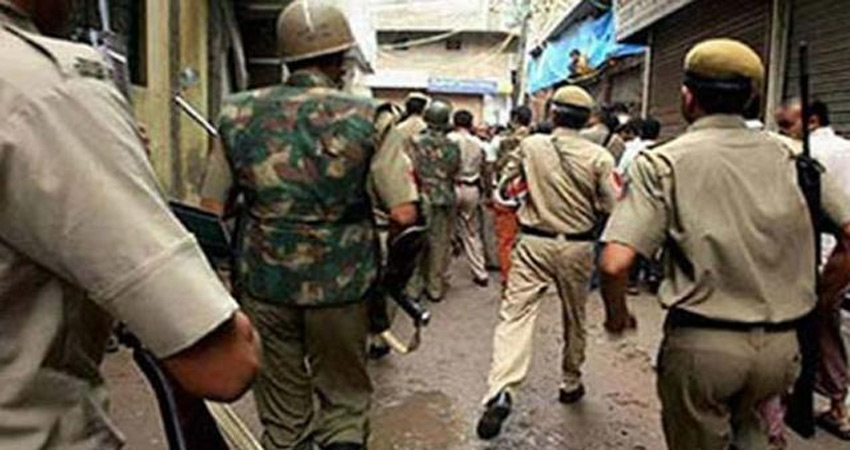 मुठभेड़: भाटी गिरोह के शूटर को लगी गोली, AK-47 बरामद मुठभेड़: भाटी गिरोह के शूटर को लगी गोली, AK-47 बरामद