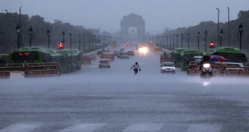 दिल्ली-एनसीआर में देर रात हुई बारिश ने दी गर्मी से राहत, आज भी बौछारों के आसार दिल्ली-एनसीआर में देर रात हुई बारिश ने दी गर्मी से राहत, आज भी बौछारों के आसार