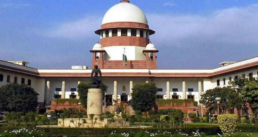 SC/ST Act: सुप्रीम कोर्ट ने पलटा पुराना फैसला- गिरफ्तारी से हटाई रोक SC/ST Act: सुप्रीम कोर्ट ने पलटा पुराना फैसला- गिरफ्तारी से हटाई रोक