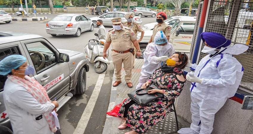 दिल्ली ने काबू किया कोरोना! प्रति हजार पर महज 3 लोग ही पाए जा रहे संक्रमित दिल्ली ने काबू किया कोरोना! प्रति हजार पर महज 3 लोग ही पाए जा रहे संक्रमित