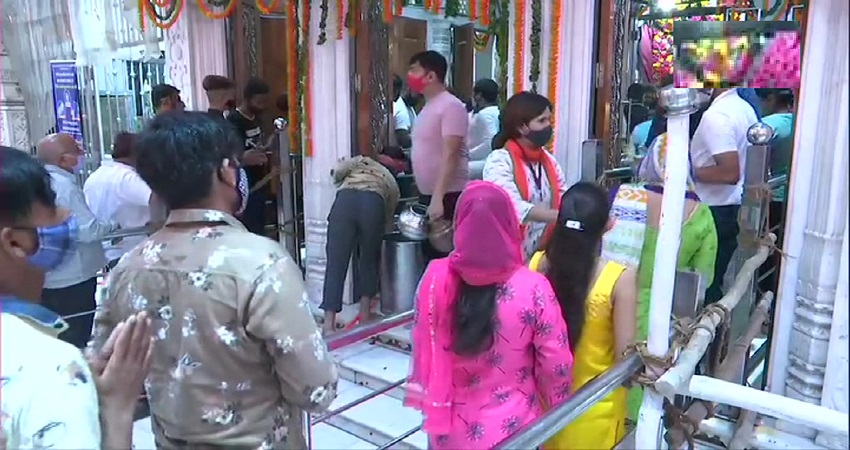 पांच माह बाद धार्मिक स्थलों में श्रद्धालुओं को जाने की मिली इजाजत पांच माह बाद धार्मिक स्थलों में श्रद्धालुओं को जाने की मिली इजाजत