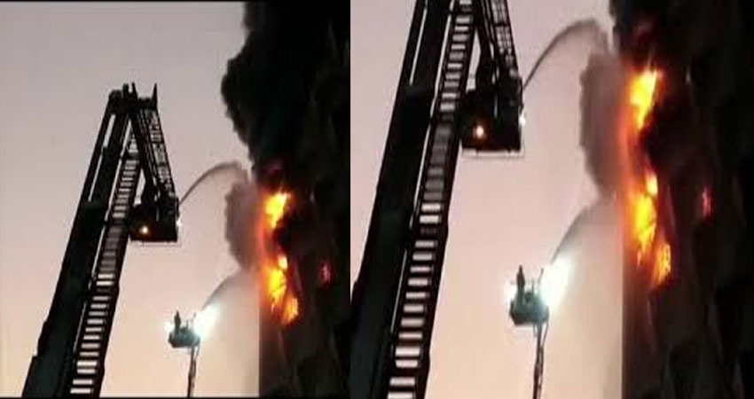 गुजरात: सूरत के टेक्सटाइल मार्केट में लगी भीषण आग, मौके पर दमकल की 40 गाड़ियां मौजूद गुजरात: सूरत के टेक्सटाइल मार्केट में लगी भीषण आग, मौके पर दमकल की 40 गाड़ियां मौजूद