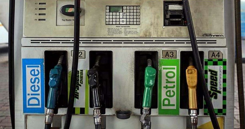 Petrol-Diesel Price: फिर बढ़े ईंधन के दाम, कई शहरों में 100 रुपये के पार पेट्रोल, जानें आज के दाम Petrol-Diesel Price: फिर बढ़े ईंधन के दाम, कई शहरों में 100 रुपये के पार पेट्रोल, जानें आज के दाम