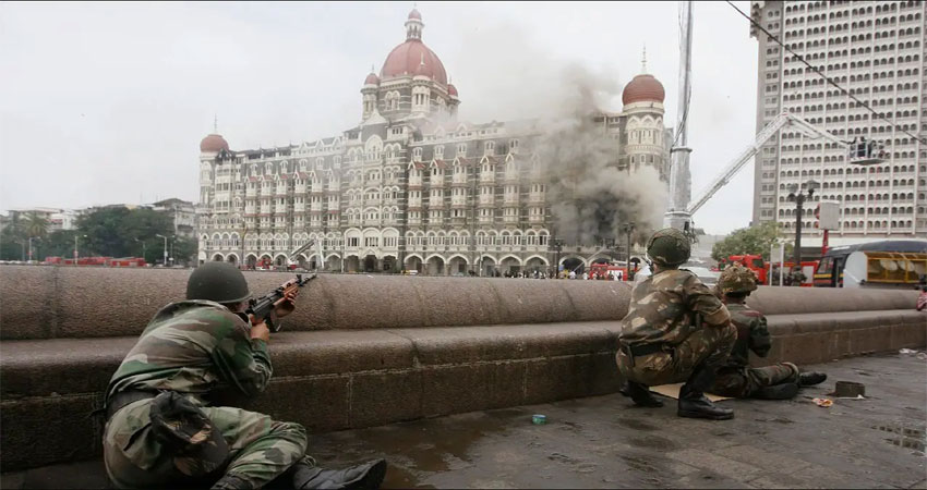 26/11 बरसी: 13 साल पहले आज ही के दिन दहल उठी थी मुंबई 26/11 बरसी: 13 साल पहले आज ही के दिन दहल उठी थी मुंबई