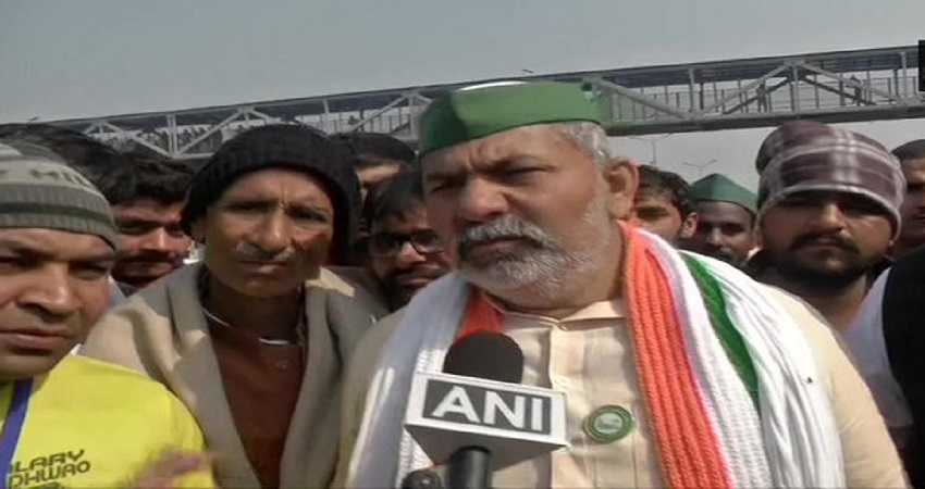 राजस्थान में टिकैत की सरकार को ललकार- अब संसद की ओर होगा मार्च, आएंगे 40 लाख ट्रैक्टर राजस्थान में टिकैत की सरकार को ललकार- अब संसद की ओर होगा मार्च, आएंगे 40 लाख ट्रैक्टर