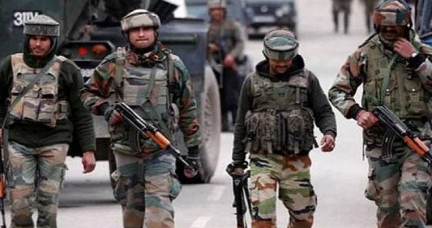 J&K: सेना ने मसूद अजहर के रिश्तेदार फौजी भाई सहित तीन आतंकियों को किया ढेर J&K: सेना ने मसूद अजहर के रिश्तेदार फौजी भाई सहित तीन आतंकियों को किया ढेर
