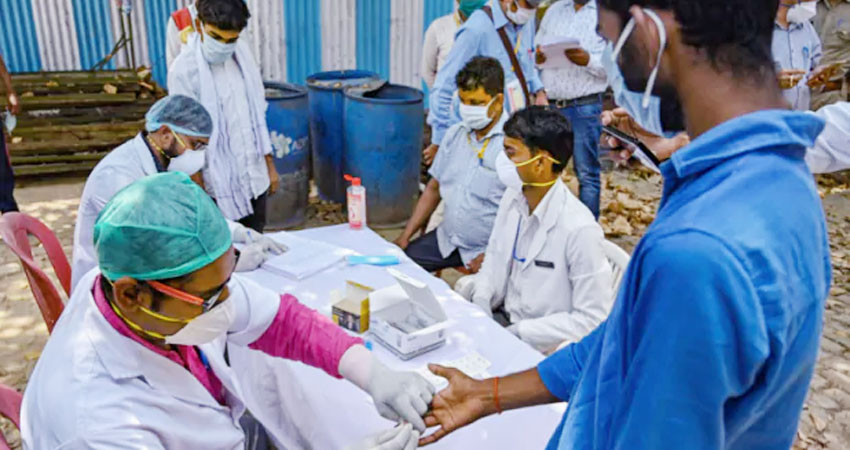 Coronavirus: महाराष्ट्र में 24 घंटे में संक्रमितों का नया रिकॉर्ड, अबतक 3.37 लाख से ज्यादा मामले Coronavirus: महाराष्ट्र में 24 घंटे में संक्रमितों का नया रिकॉर्ड, अबतक 3.37 लाख से ज्यादा मामले