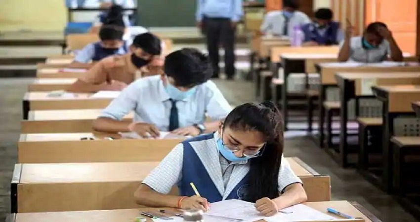 CBSE Board Exam 2021: 30 लाख छात्र देंगे परीक्षा, नई गाइडलाइन्स बनना शुरू CBSE Board Exam 2021: 30 लाख छात्र देंगे परीक्षा, नई गाइडलाइन्स बनना शुरू