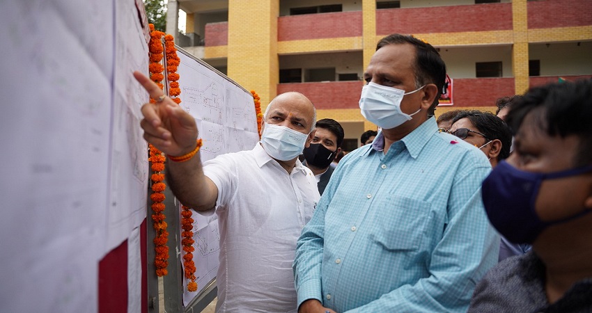 स्कूल निर्माण के काम में तेजी लाने को सिसोदिया और जैन कर रहे लगातार निरीक्षण स्कूल निर्माण के काम में तेजी लाने को सिसोदिया और जैन कर रहे लगातार निरीक्षण