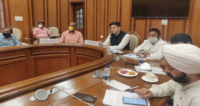 दिल्ली की शांति एवं सद्भाव कमेटी ने फेसबुक के MD को भेजा समन दिल्ली की शांति एवं सद्भाव कमेटी ने फेसबुक के MD को भेजा समन