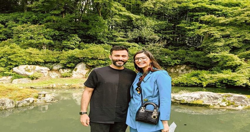 कुछ इस तरह वेकेशन एन्जॉय कर रहे हैं सोनम-आनंद कुछ इस तरह वेकेशन एन्जॉय कर रहे हैं सोनम-आनंद