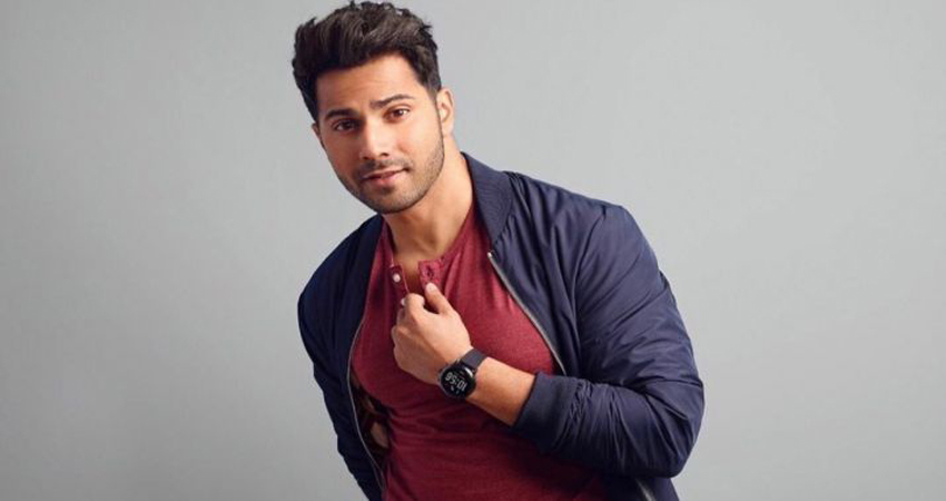 देखें वरुण धवन का ''तुम तो ठहरे परदेसी'' पर फनी डांस, ट्रेनर को भी नचवाया देखें वरुण धवन का ''तुम तो ठहरे परदेसी'' पर फनी डांस, ट्रेनर को भी नचवाया