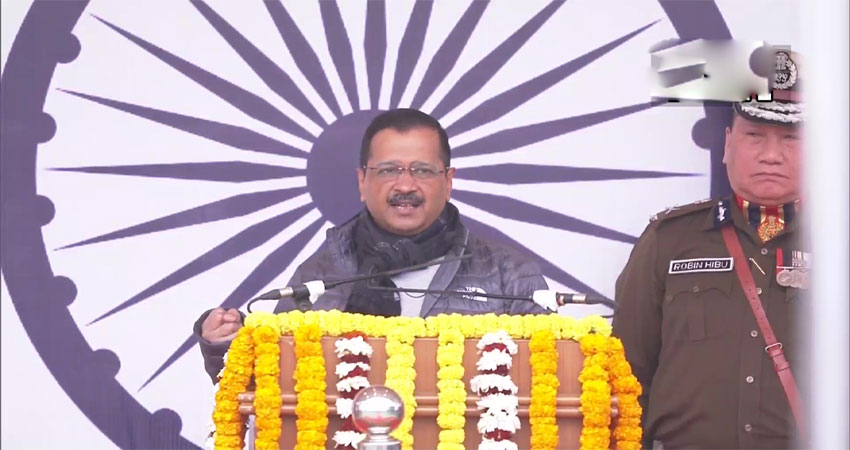 CM केजरीवाल ने कहा- जल्द ही कोरोना प्रतिबंधों को हटाएंगे CM केजरीवाल ने कहा- जल्द ही कोरोना प्रतिबंधों को हटाएंगे