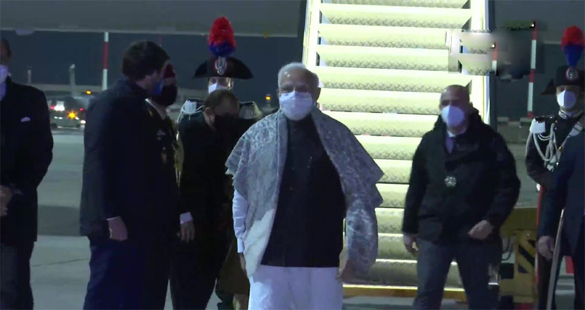 जी20 शिखर सम्मेलन में शामिल होने के लिए इटली पहुंचे PM मोदी जी20 शिखर सम्मेलन में शामिल होने के लिए इटली पहुंचे PM मोदी