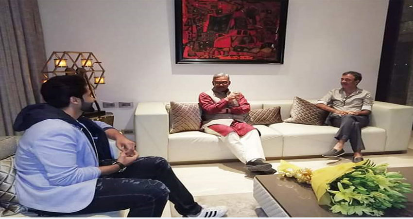 फिल्म निर्माताओं से मिले CM रावत, उत्तराखंड में शूटिंग को किया टैक्स फ्री फिल्म निर्माताओं से मिले CM रावत, उत्तराखंड में शूटिंग को किया टैक्स फ्री