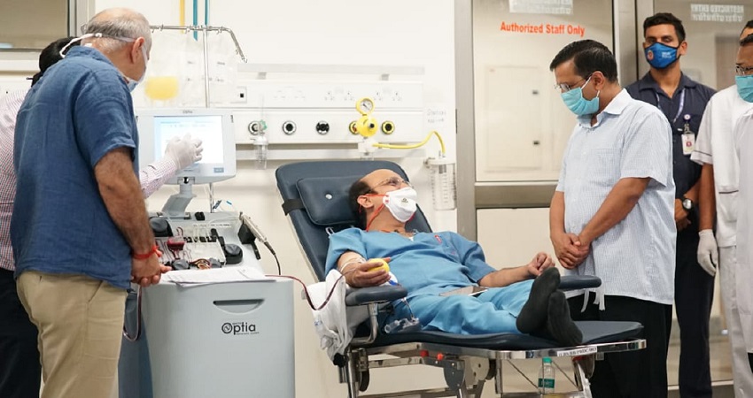 दिल्ली की कोरोना से जंग: प्लाज्मा बैंक में पहले दिन आए 10 डोनर और 3 रिसीवर दिल्ली की कोरोना से जंग: प्लाज्मा बैंक में पहले दिन आए 10 डोनर और 3 रिसीवर