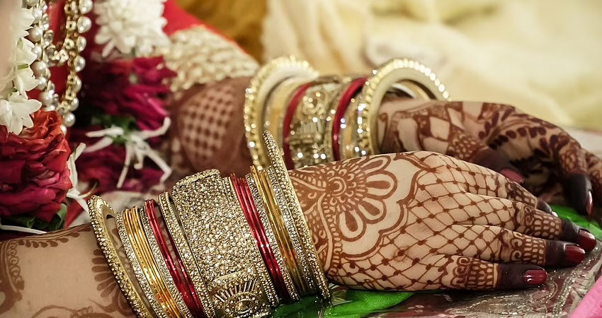 दुल्हन के Look में नजर आई सुशांत की EX- Girlfriend, सामने आई तस्वीरें दुल्हन के Look में नजर आई सुशांत की EX- Girlfriend, सामने आई तस्वीरें