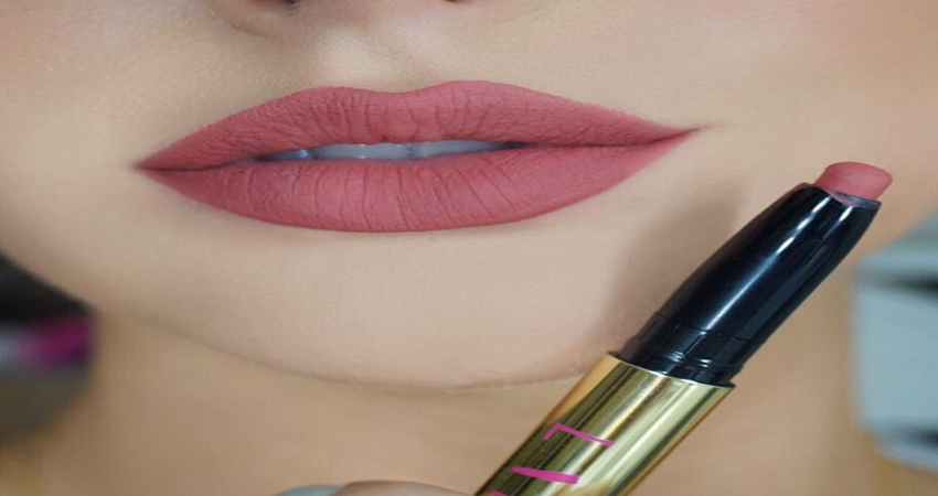 इन Lipstick शेड्स को इस्तेमाल करने से आप दिखेंगी हमेशा Different इन Lipstick शेड्स को इस्तेमाल करने से आप दिखेंगी हमेशा Different