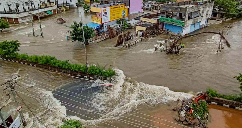 प्रकृति पर भारी बिगड़ते पर्यावरण की मार प्रकृति पर भारी बिगड़ते पर्यावरण की मार