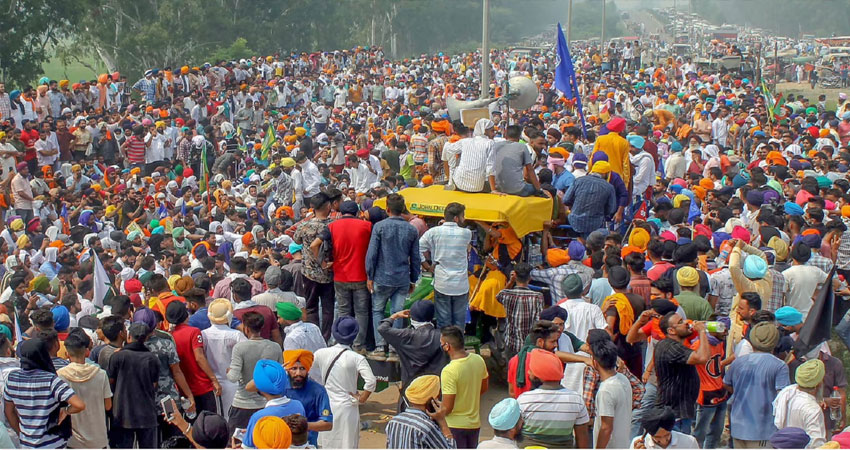 आज यूपी गेट पर हजारों किसान की बड़ी पंचायत, कर सकते हैं भूख हड़ताल का ऐलान आज यूपी गेट पर हजारों किसान की बड़ी पंचायत, कर सकते हैं भूख हड़ताल का ऐलान