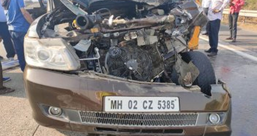 शबाना आजमी की हालत स्थिर, सड़क हादसे को लेकर उठे सवाल शबाना आजमी की हालत स्थिर, सड़क हादसे को लेकर उठे सवाल