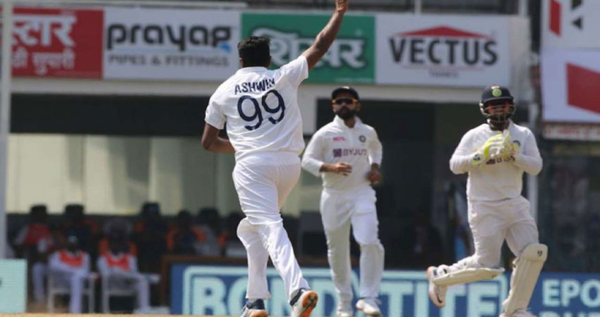 Ind vs Eng 1st Test: रूट- सिब्ले ने इंग्लैंड को दो विकेट पर 140 रन तक पहुंचाया Ind vs Eng 1st Test: रूट- सिब्ले ने इंग्लैंड को दो विकेट पर 140 रन तक पहुंचाया