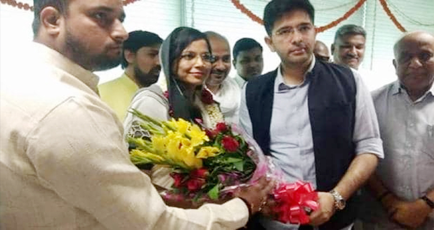 AAP पार्षद ने इस BJP नेता के खिलाफ दायर किया 1 करोड़ का मानहानि मुकदमा AAP पार्षद ने इस BJP नेता के खिलाफ दायर किया 1 करोड़ का मानहानि मुकदमा