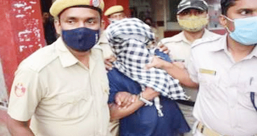 Odisha Gangrape Case: 22 साल बाद गैंगरेप का आरोपी गिरफ्तार, ओडिशा सीएम को देना पड़ा था इस्तीफा Odisha Gangrape Case: 22 साल बाद गैंगरेप का आरोपी गिरफ्तार, ओडिशा सीएम को देना पड़ा था इस्तीफा