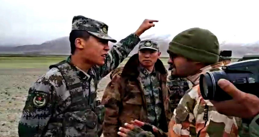 चीनी सैनिकों के साथ हिंसक झड़प में भारतीय सेना का एक अधिकारी, दो जवान शहीद चीनी सैनिकों के साथ हिंसक झड़प में भारतीय सेना का एक अधिकारी, दो जवान शहीद