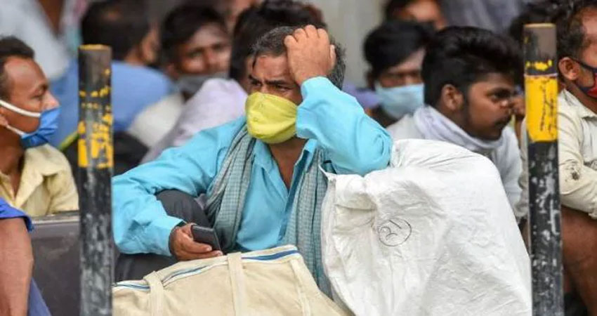 गरीब कल्याण योजना से प्रवासी मजदूरों को रोजगार देने में जुटी मोदी सरकार गरीब कल्याण योजना से प्रवासी मजदूरों को रोजगार देने में जुटी मोदी सरकार