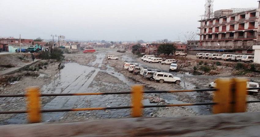 डेढ़ दशक में बर्बादी की कगार पर पहुंची रिस्पना डेढ़ दशक में बर्बादी की कगार पर पहुंची रिस्पना